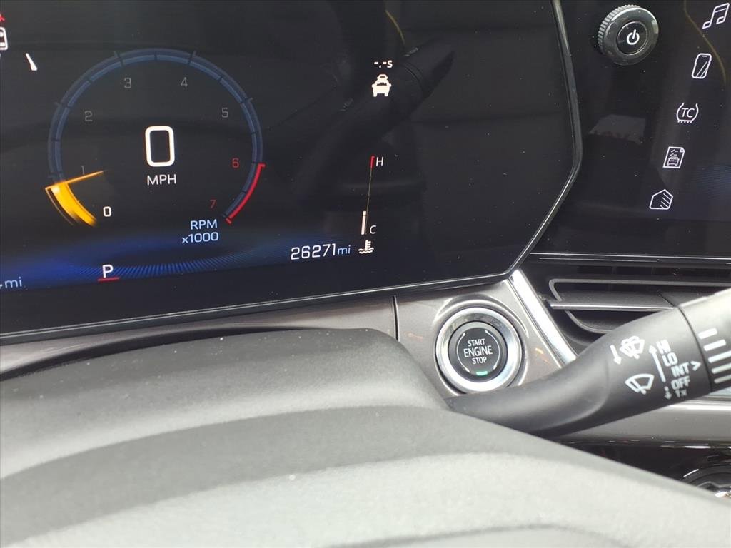 Used 2025 Chevrolet Trax ACTIV w/ Sunroof Package image 34