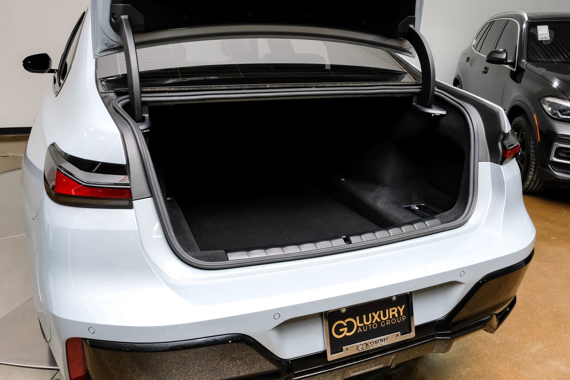 Used 2023 BMW 740i image 55