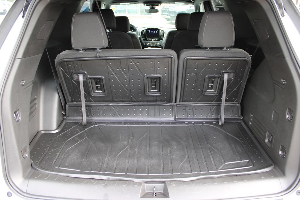 Certified 2024 Chevrolet Traverse LT w/ Midnight/Sport Edition AWD/4WD image 35