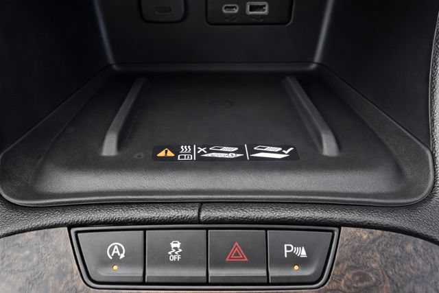 Used 2021 GMC Acadia Denali w/ Denali Ultimate Package AWD/4WD image 30