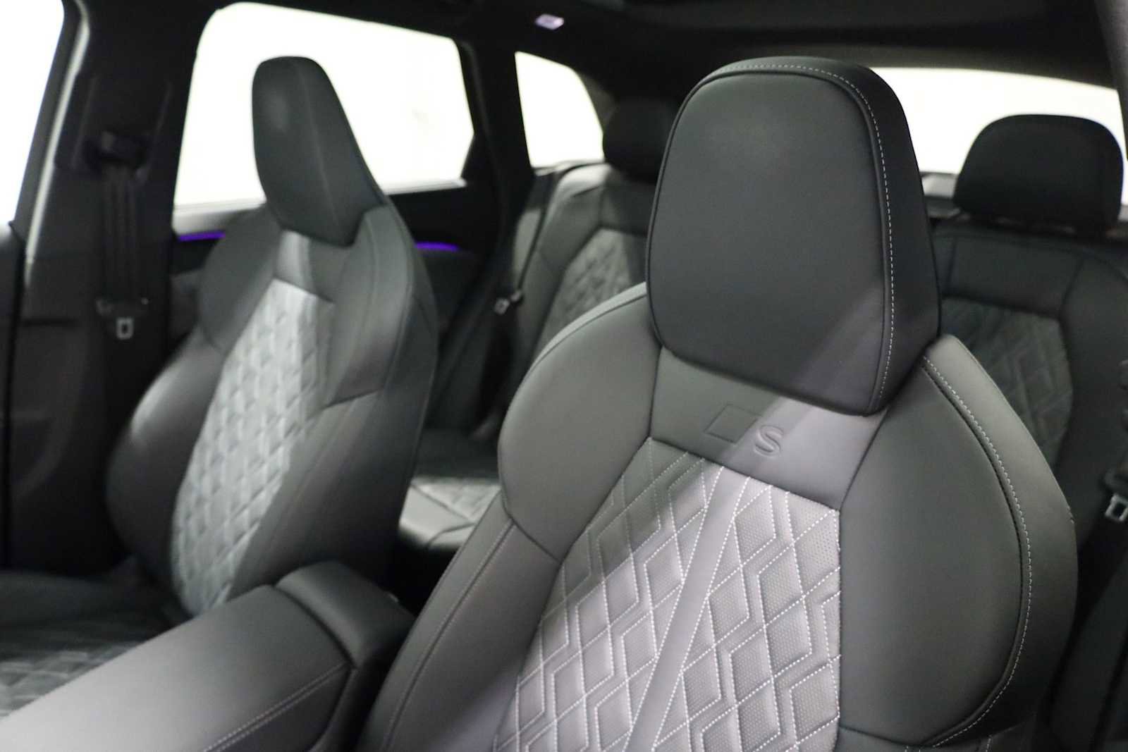 Certified 2025 Audi SQ5 Premium Plus w/ Premium Plus Package image 18