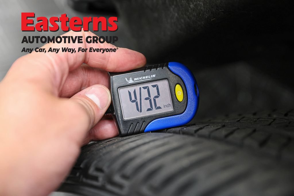 Used 2023 Jeep Grand Cherokee L Laredo AWD/4WD image 33
