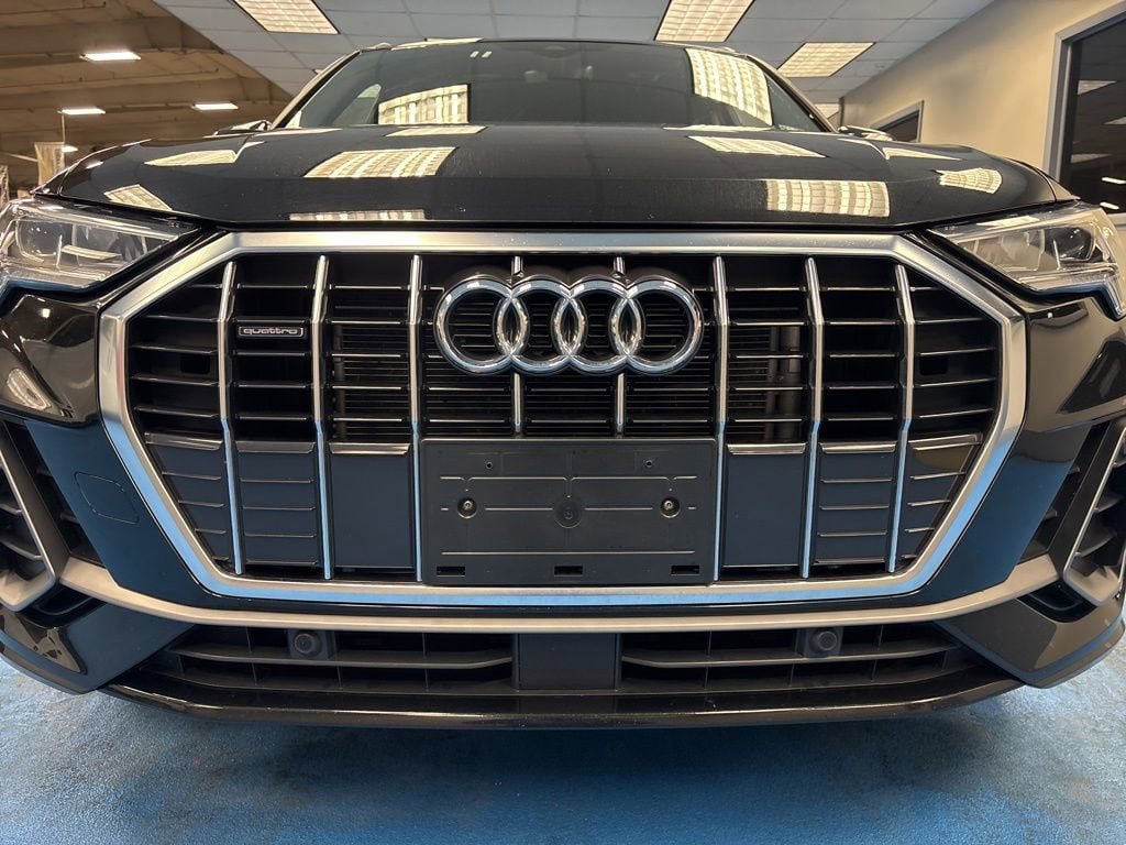 Used 2025 Audi Q3 2.0T Premium AWD/4WD image 12