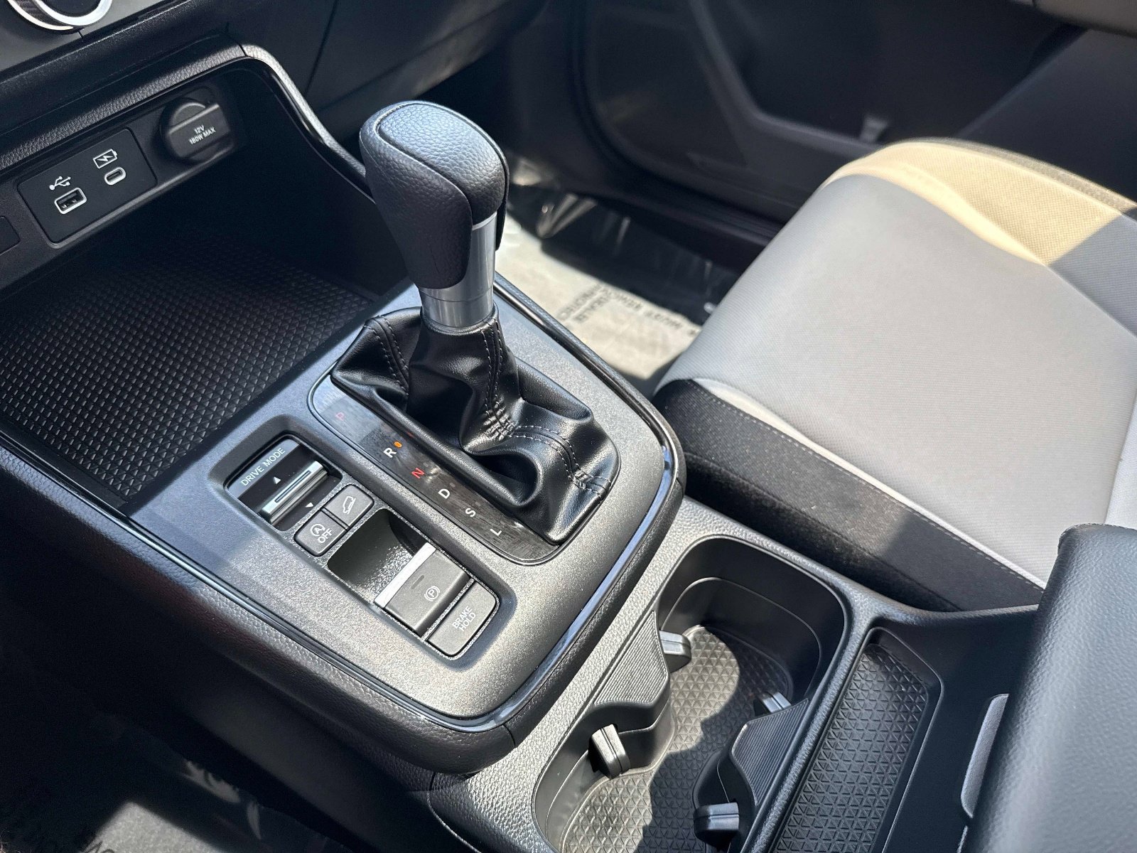 Certified 2025 Honda CR-V EX image 25