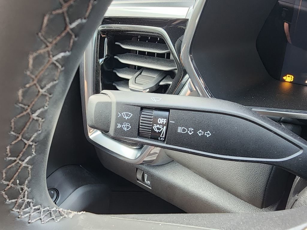 New 2026 GMC Canyon Elevation w/ Convenience Package image 22