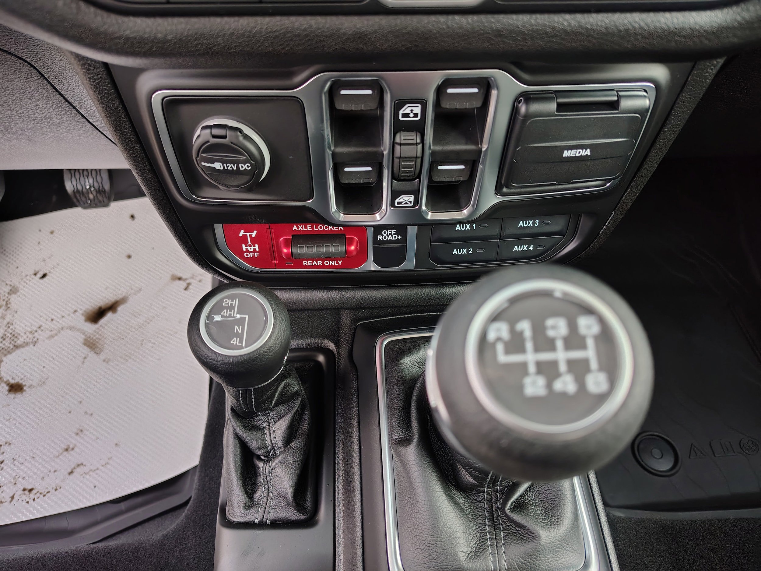 New 2026 Jeep Wrangler Unlimited Sport AWD/4WD image 33