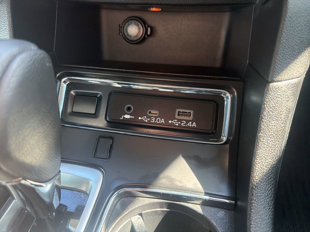 Used 2023 Subaru Ascent Limited image 36