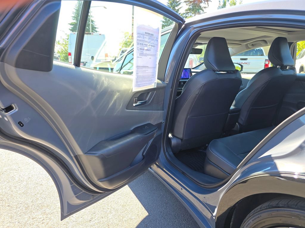 Used 2024 Toyota Prius XLE AWD/4WD image 15