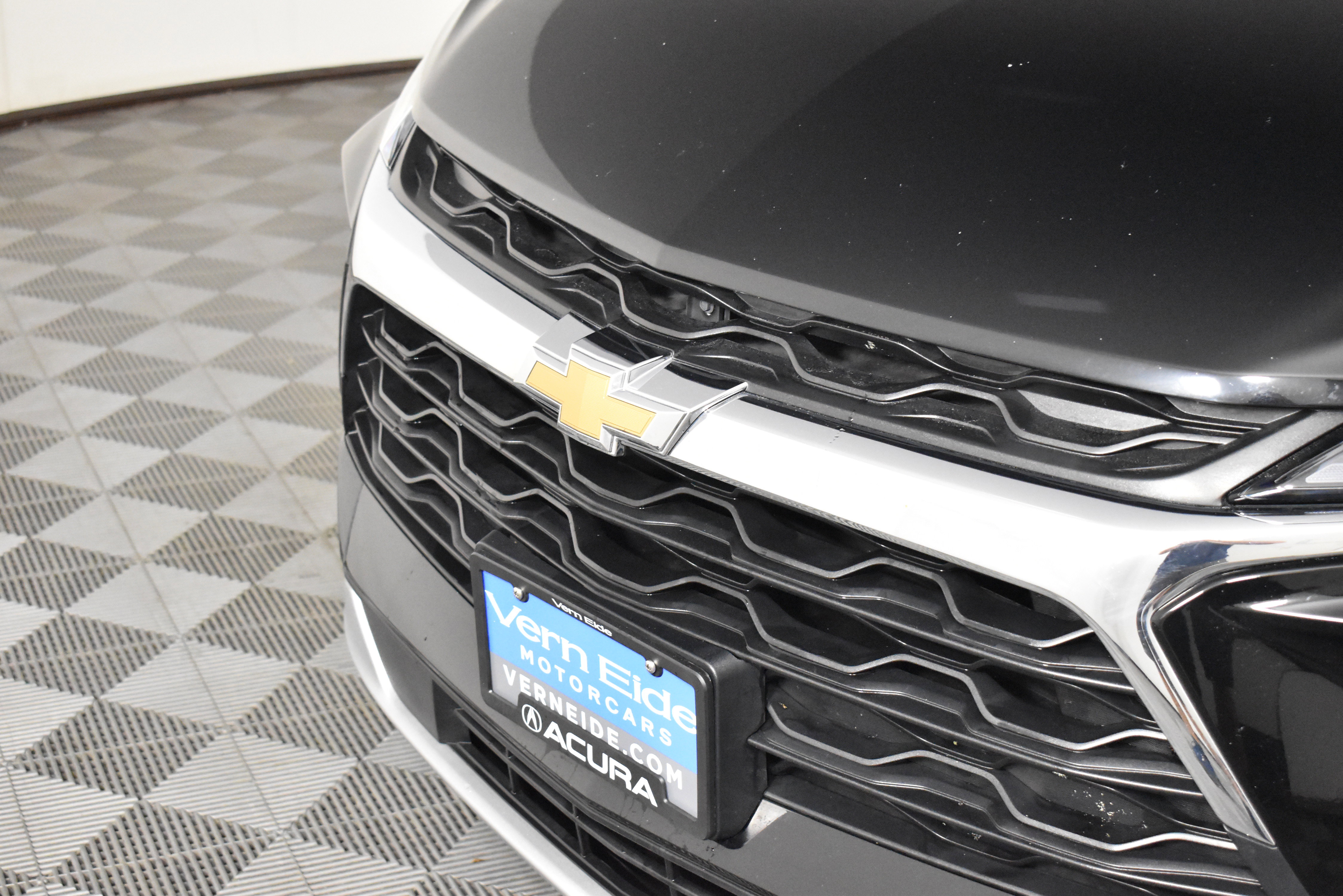 Used 2025 Chevrolet Blazer LT image 11