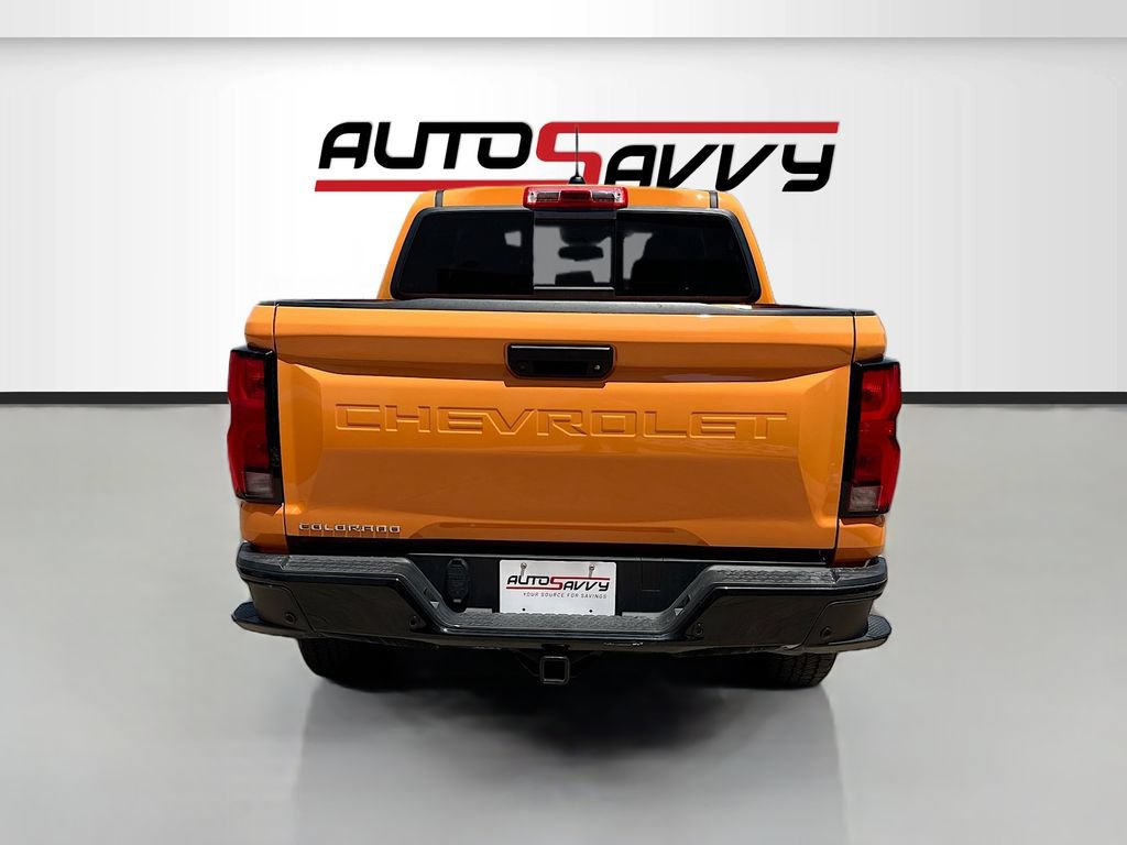 Used 2025 Chevrolet Colorado Z71 w/ Technology Package AWD/4WD image 6