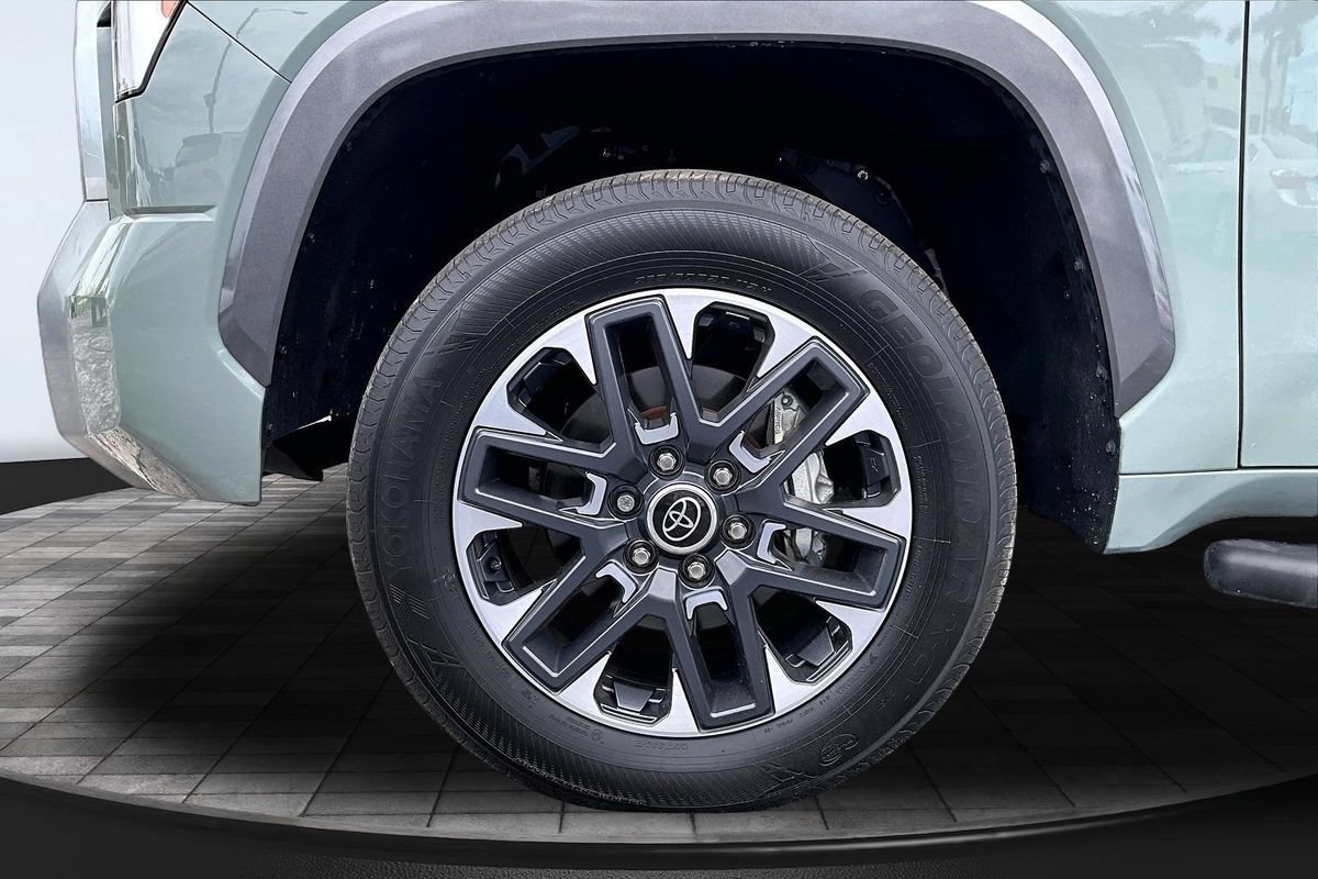 Used 2024 Toyota Tundra Limited w/ Power Package AWD/4WD image 37