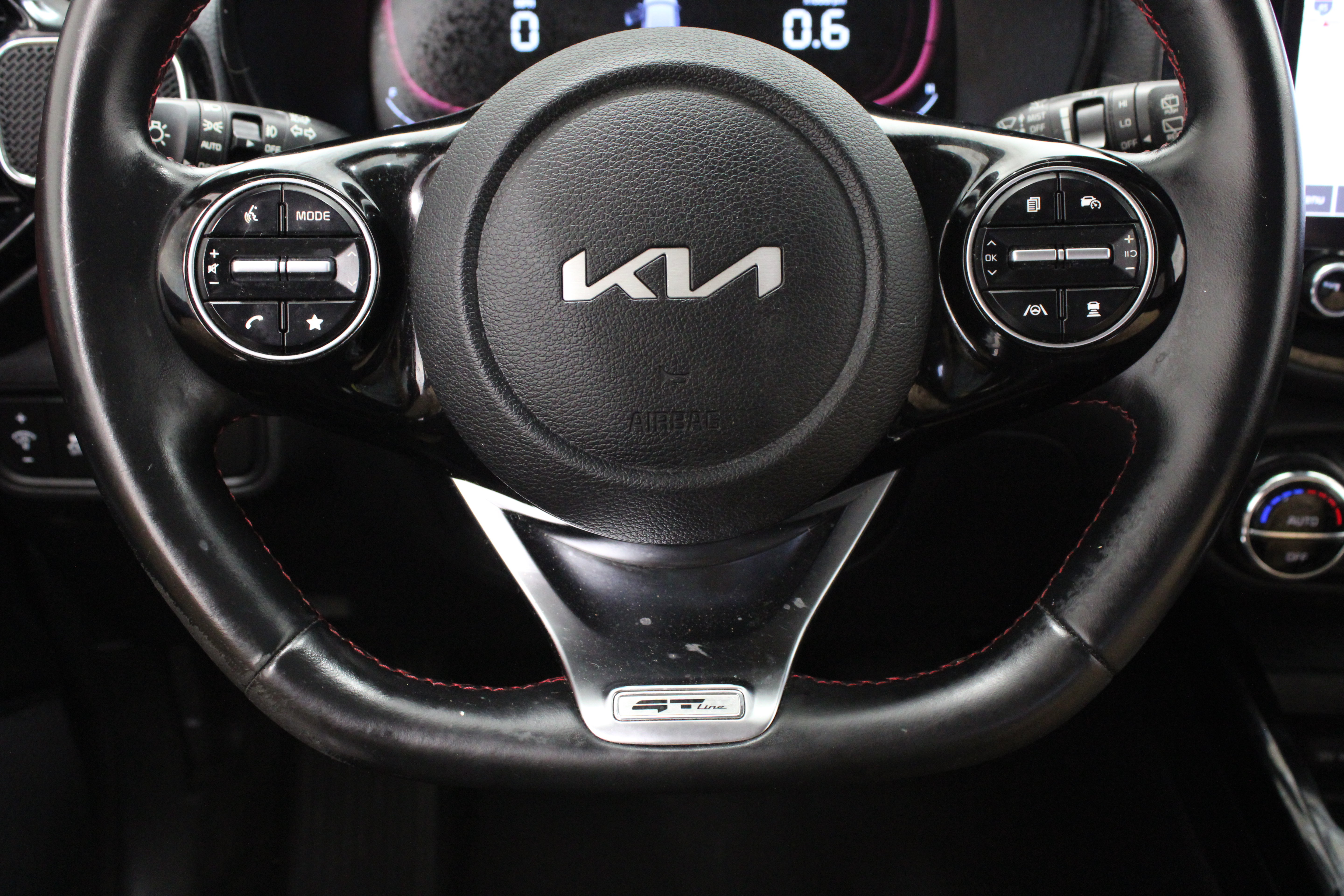 Used 2023 Kia Soul GT-Line w/ GT-Line Technology Package FWD image 26