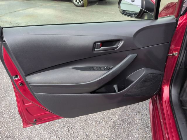 Used 2022 Toyota Corolla LE image 12