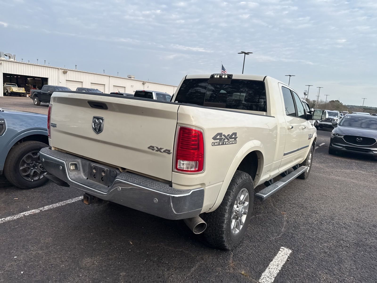 Used 2016 RAM 2500 Laramie w/ Convenience Group image 7