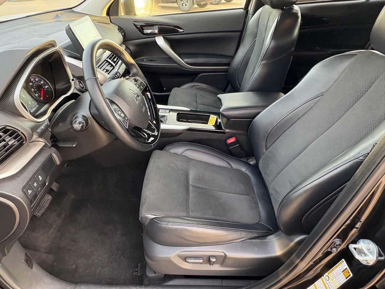 Used 2025 Mitsubishi Eclipse Cross SE image 28