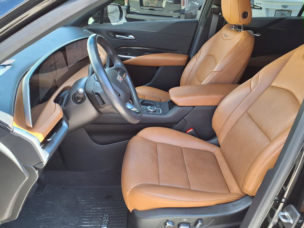 Used 2024 Cadillac XT4 Premium Luxury FWD image 14
