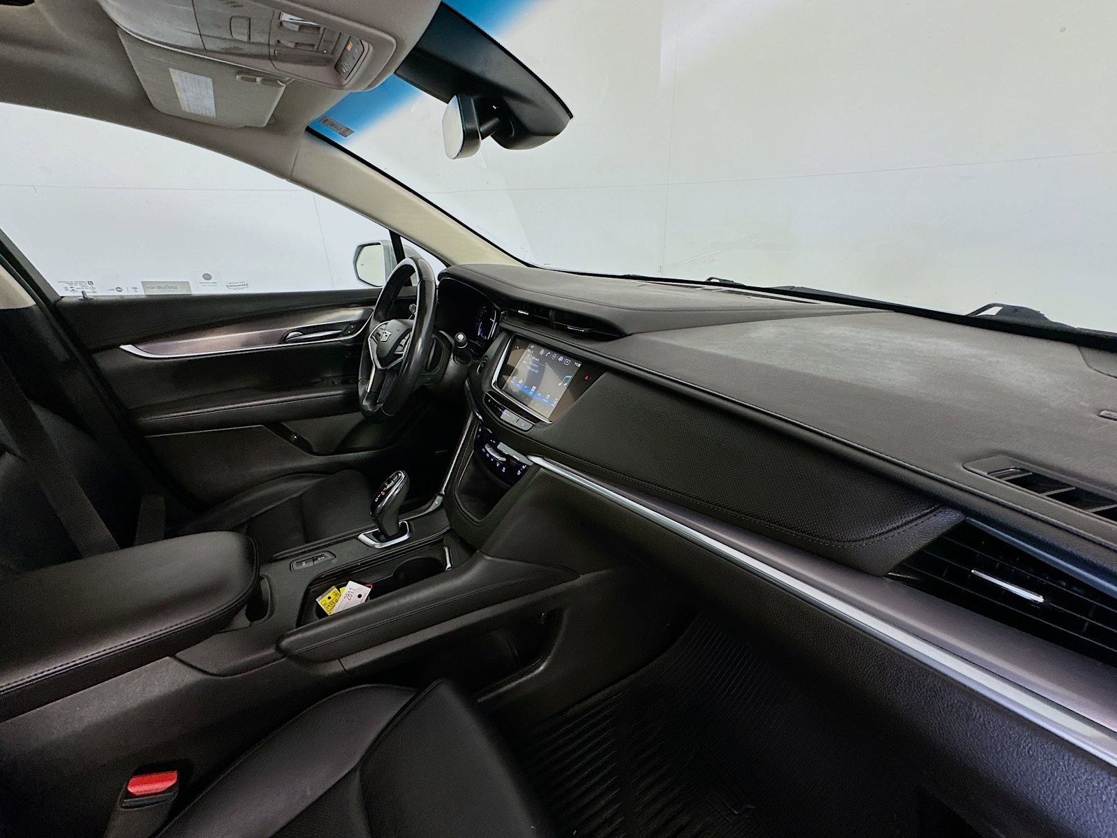 Used 2018 Cadillac XT5 Premium Luxury FWD image 30