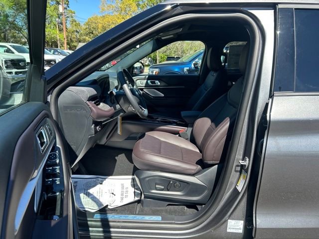New 2026 Ford Explorer Platinum image 9