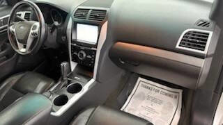 Used 2014 Ford Explorer Sport image 18