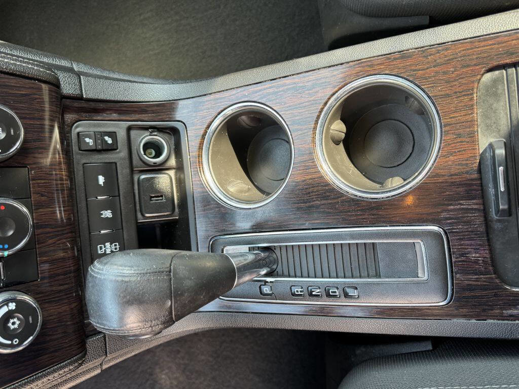 Used 2017 Chevrolet Traverse LT w/ Style and Technology Package image 22