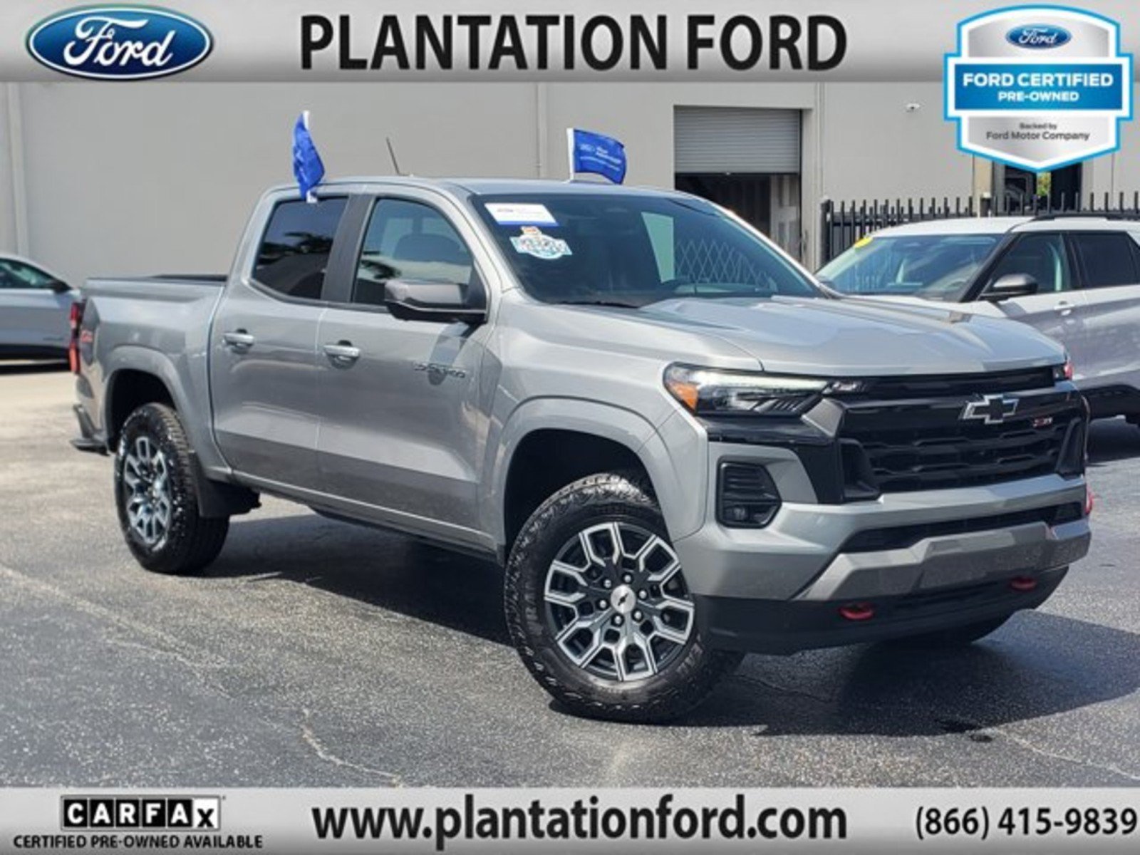 Used 2025 Chevrolet Colorado Z71 w/ Technology Package AWD/4WD image 1