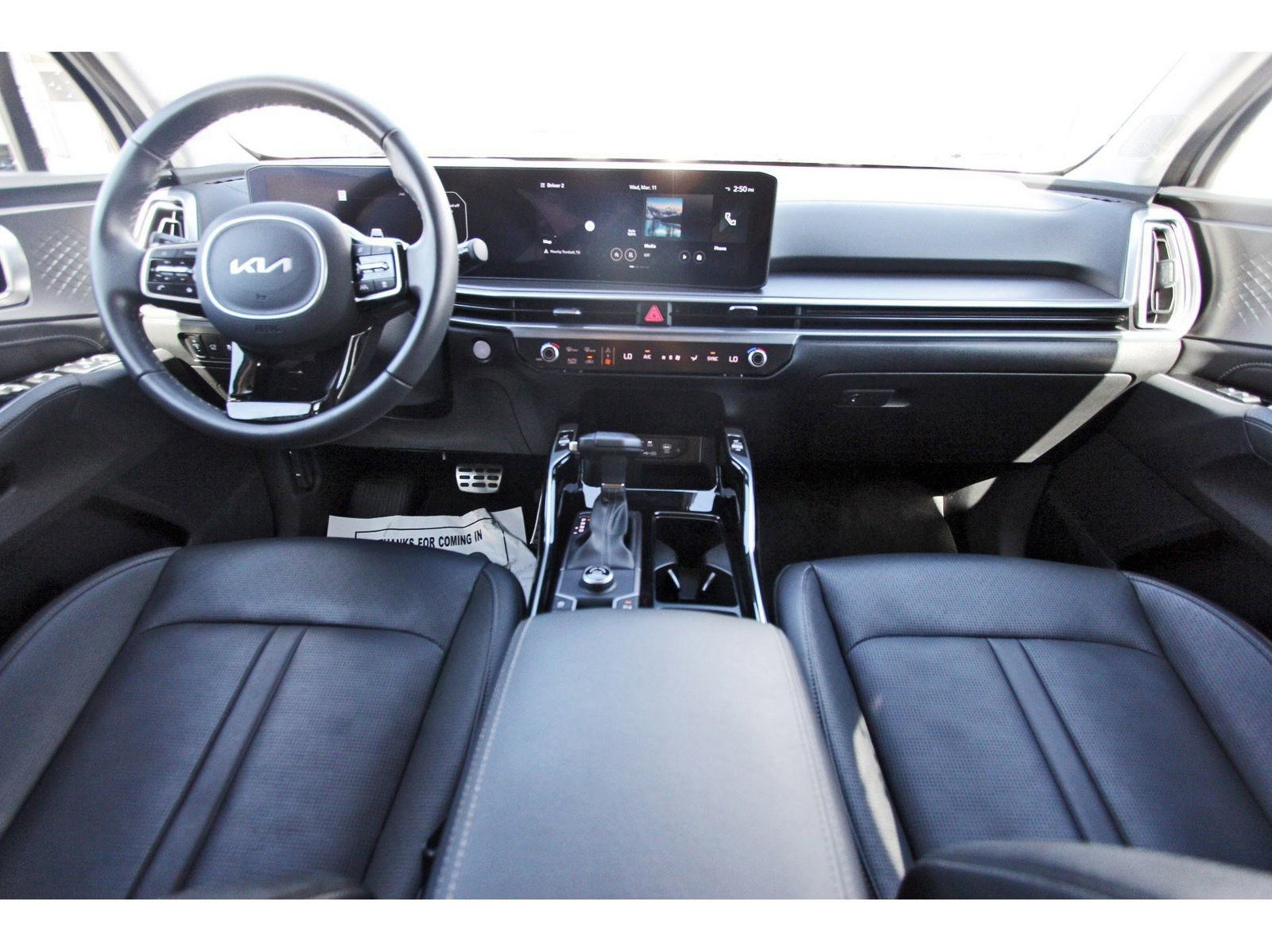 Used 2025 Kia Sorento SX image 11