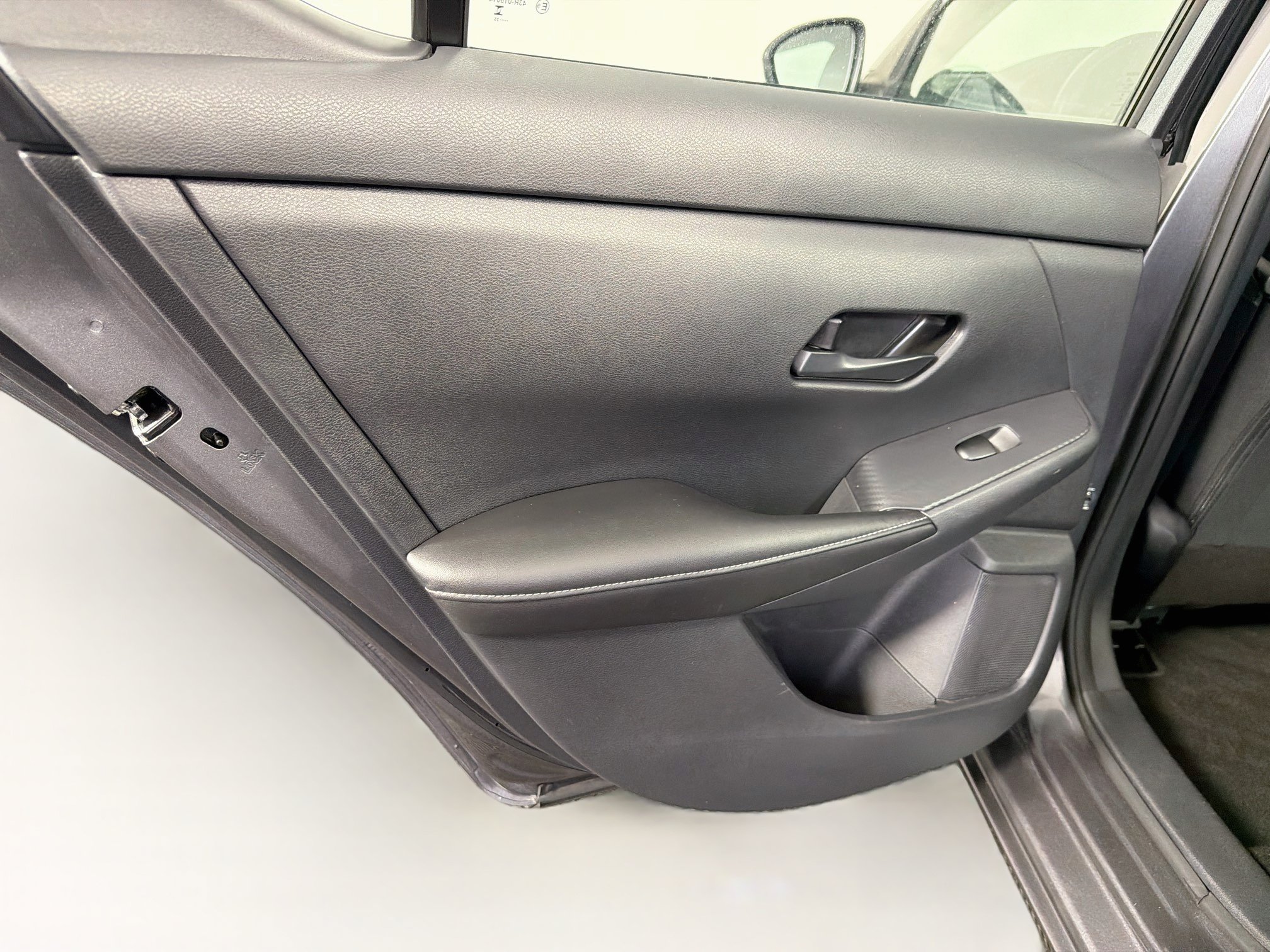Used 2025 Nissan Sentra S FWD image 27