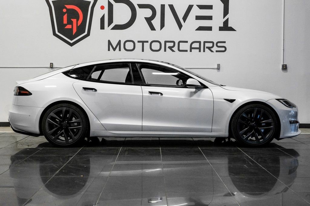 Used 2023 Tesla Model S image 11