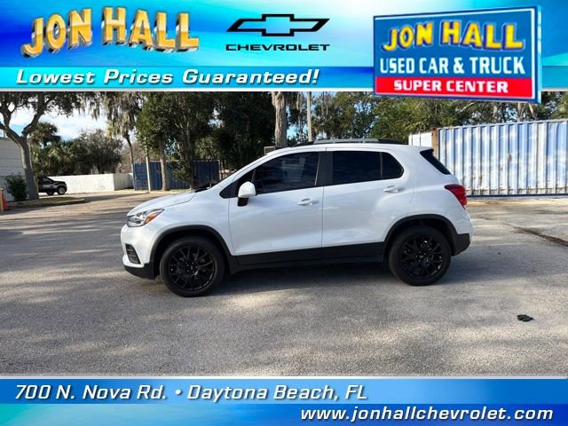 Used 2022 Chevrolet Trax LT w/ Driver Confidence Package image 4