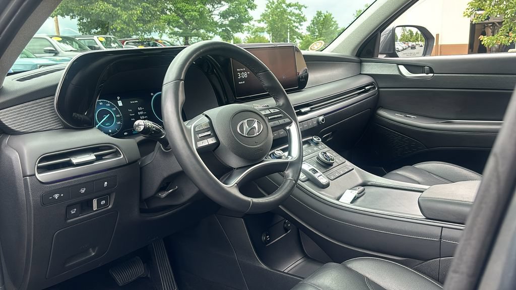 Used 2024 Hyundai Palisade Limited AWD/4WD image 27