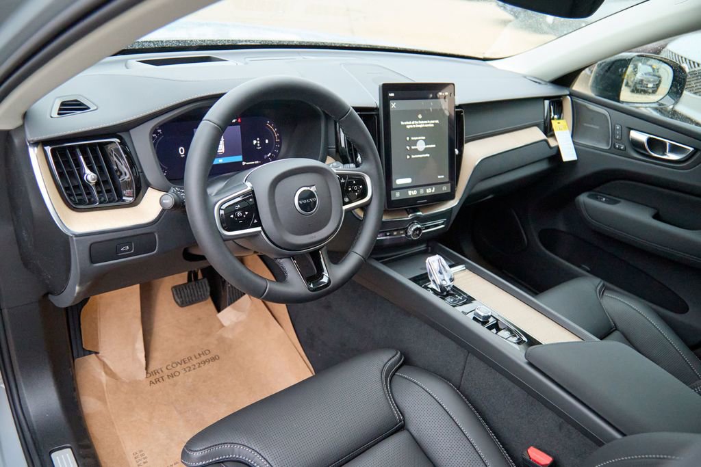 New 2026 Volvo XC60 B5 Ultra w/ Climate Package image 12