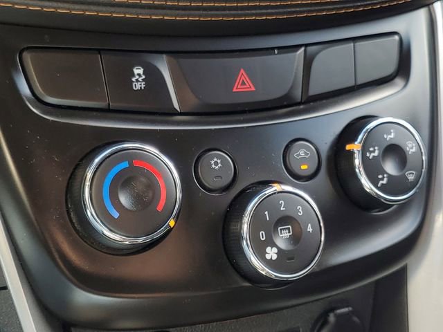 Used 2021 Chevrolet Trax LS w/ Tint and Cruise Package image 21