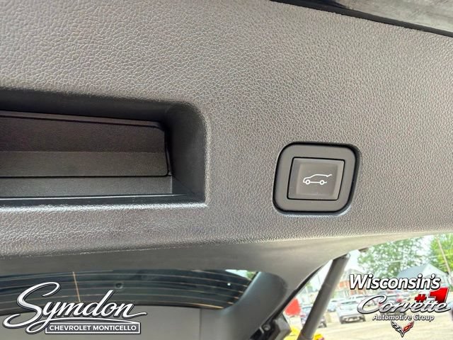Used 2025 Chevrolet Traverse Z71 w/ LPO, Illumination Package AWD/4WD image 22
