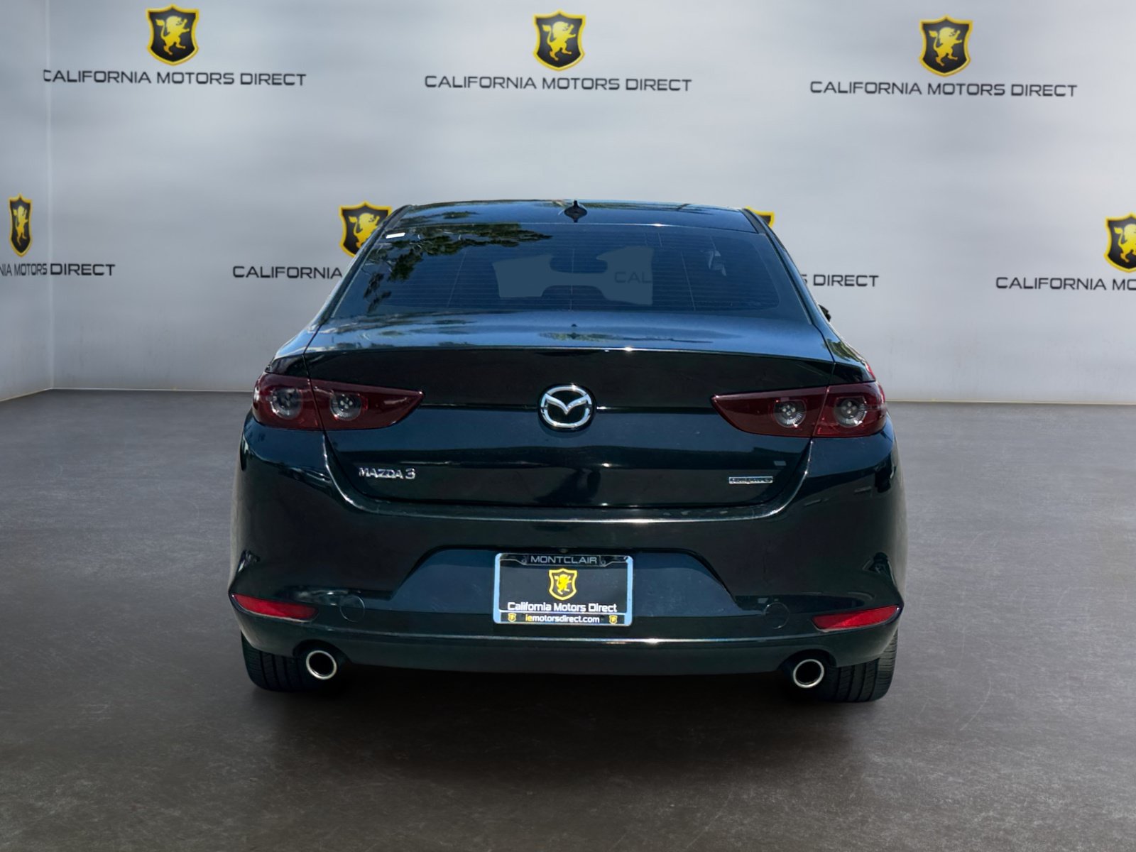 Used 2020 MAZDA MAZDA3 Sedan w/ Preferred Package FWD image 4