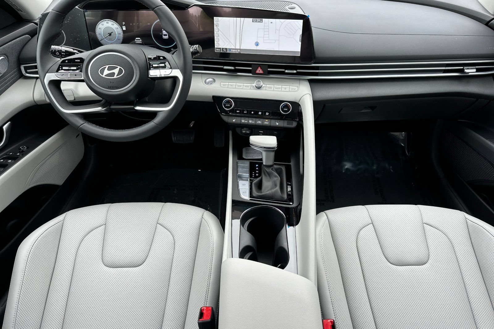 New 2026 Hyundai Elantra Limited FWD image 12