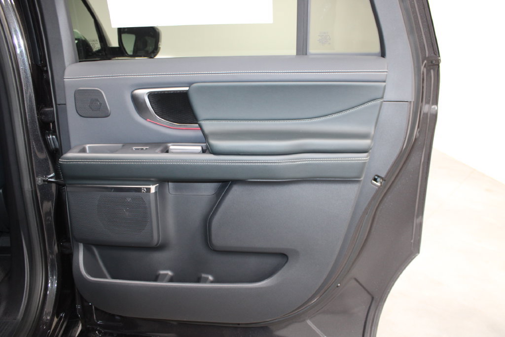 New 2027 Ford Expedition Max Platinum w/ Stealth Performance Package AWD/4WD image 26