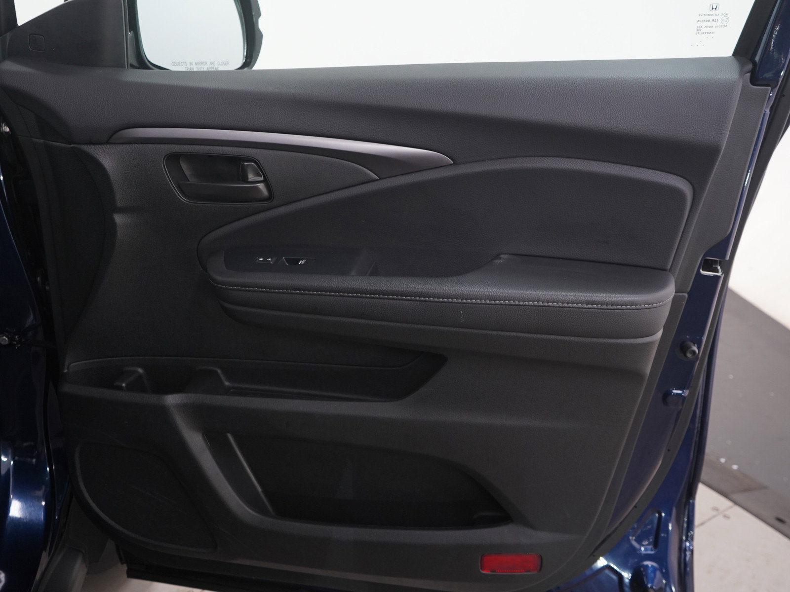 Used 2023 Honda Passport EX-L image 12