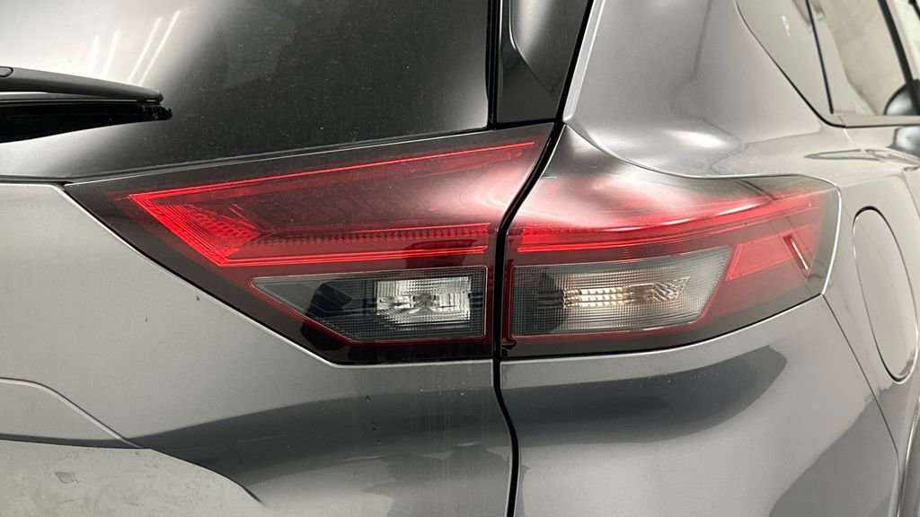 New 2026 Nissan Rogue SV AWD/4WD image 22