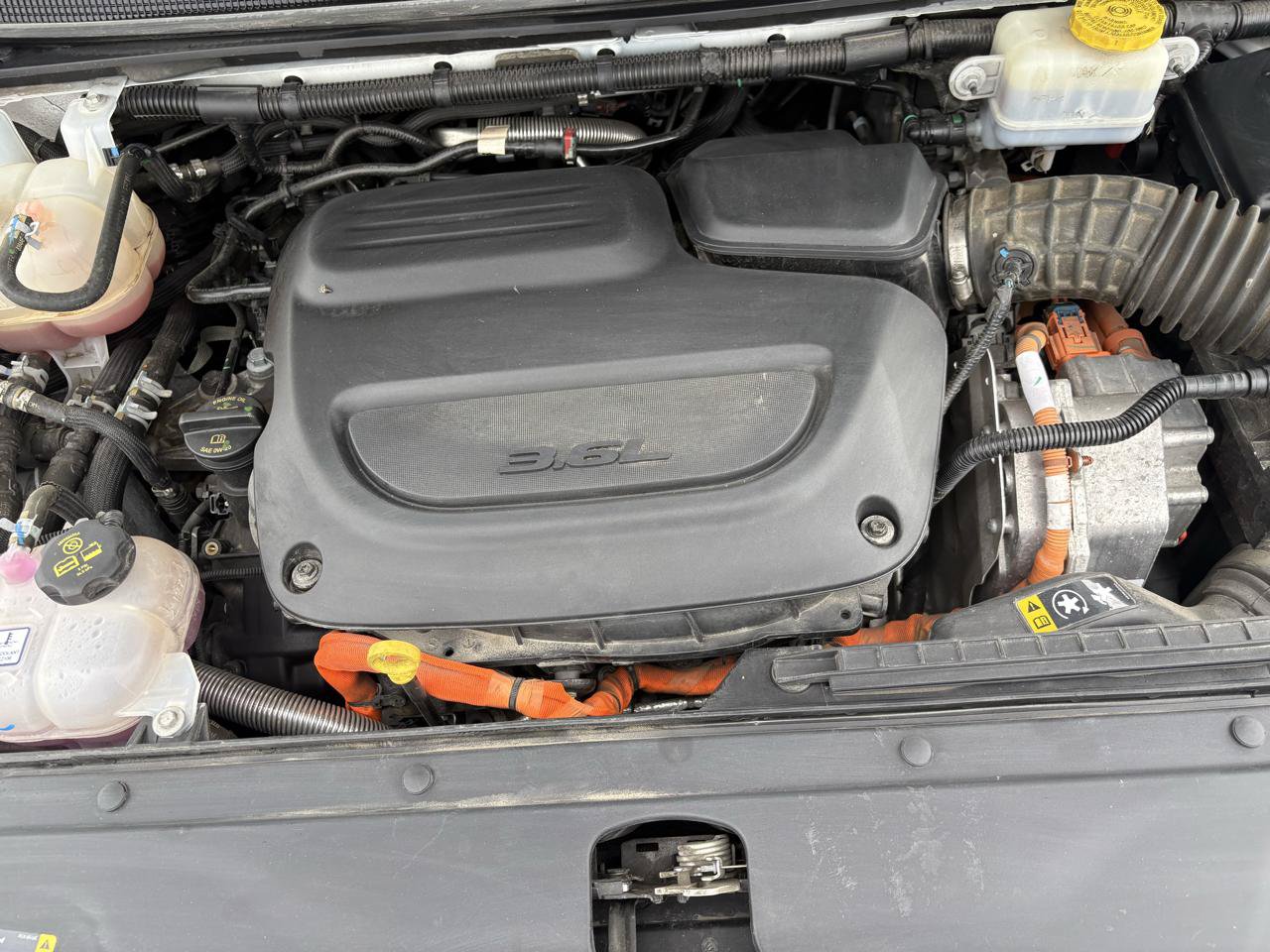 Used 2024 Chrysler Pacifica Limited FWD image 56