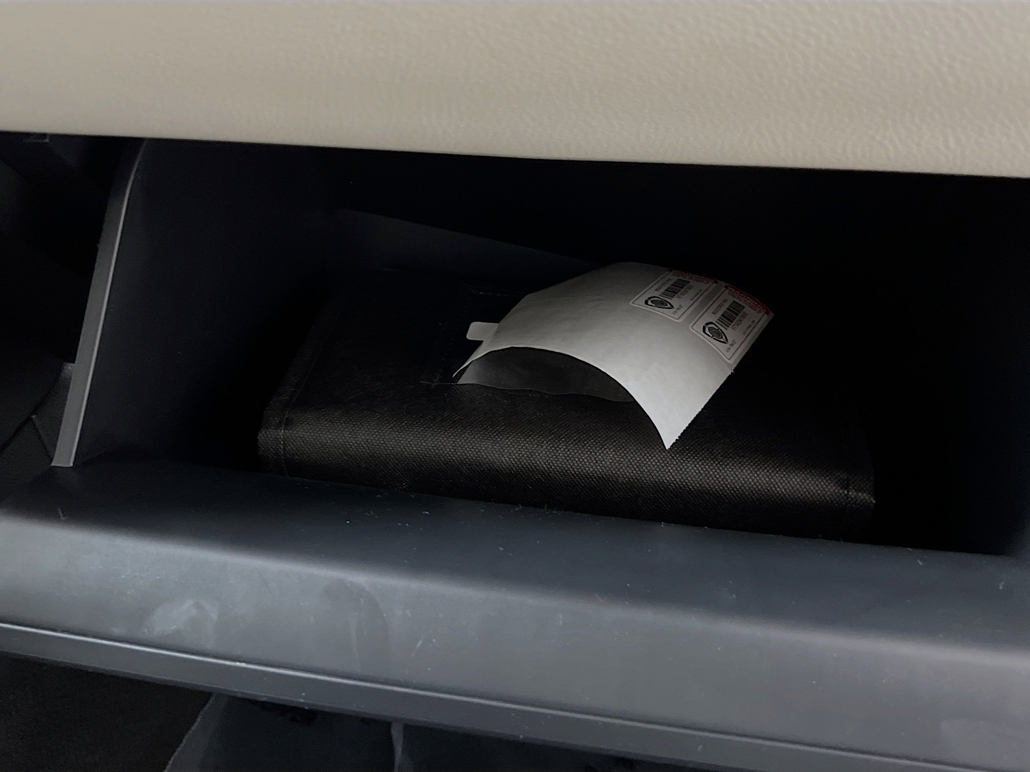 Used 2025 Toyota Corolla LE FWD image 34