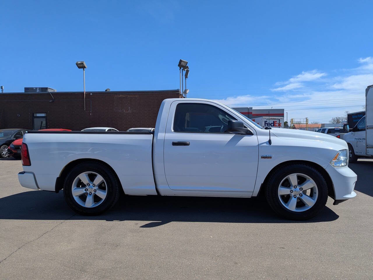 Used 2014 RAM 1500 Express RWD image 3