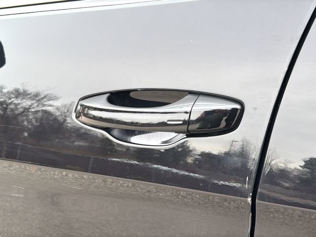 Used 2021 Volkswagen Atlas SE w/ Towing Package image 7