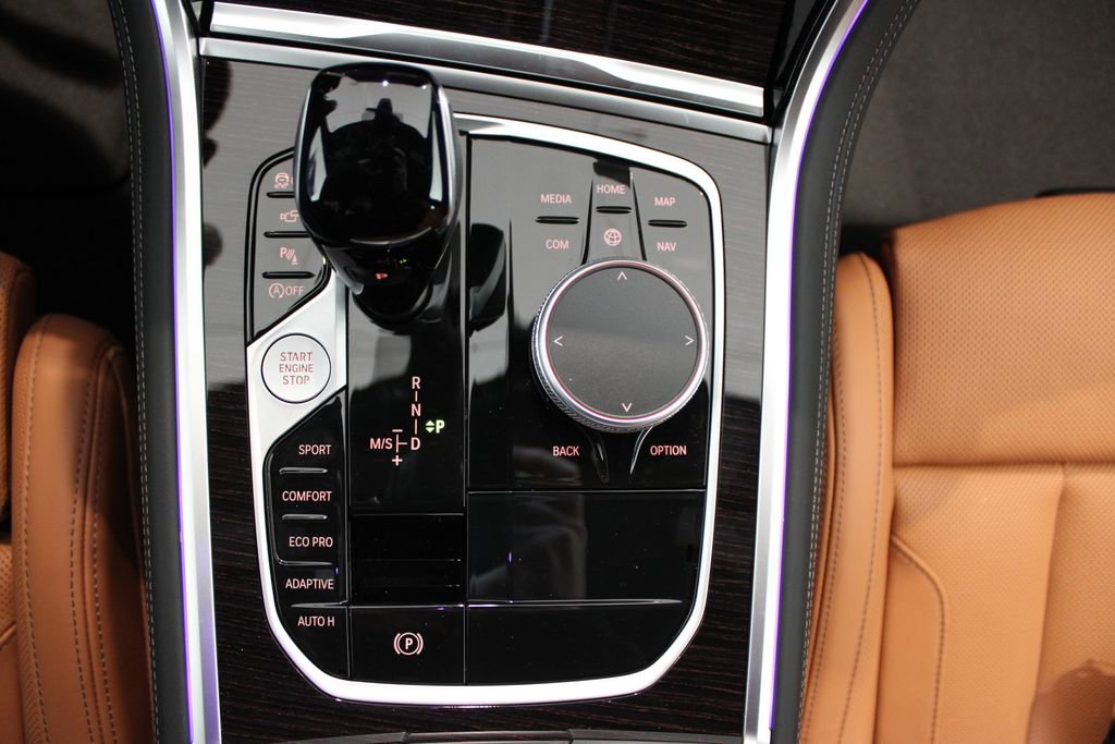New 2025 BMW 840i xDrive w/ M Sport Professional Package image 28