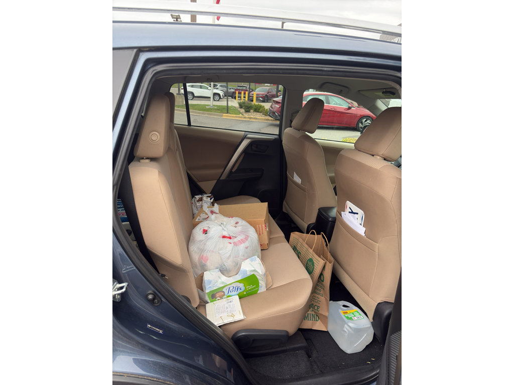 Used 2013 Toyota RAV4 LE FWD image 9