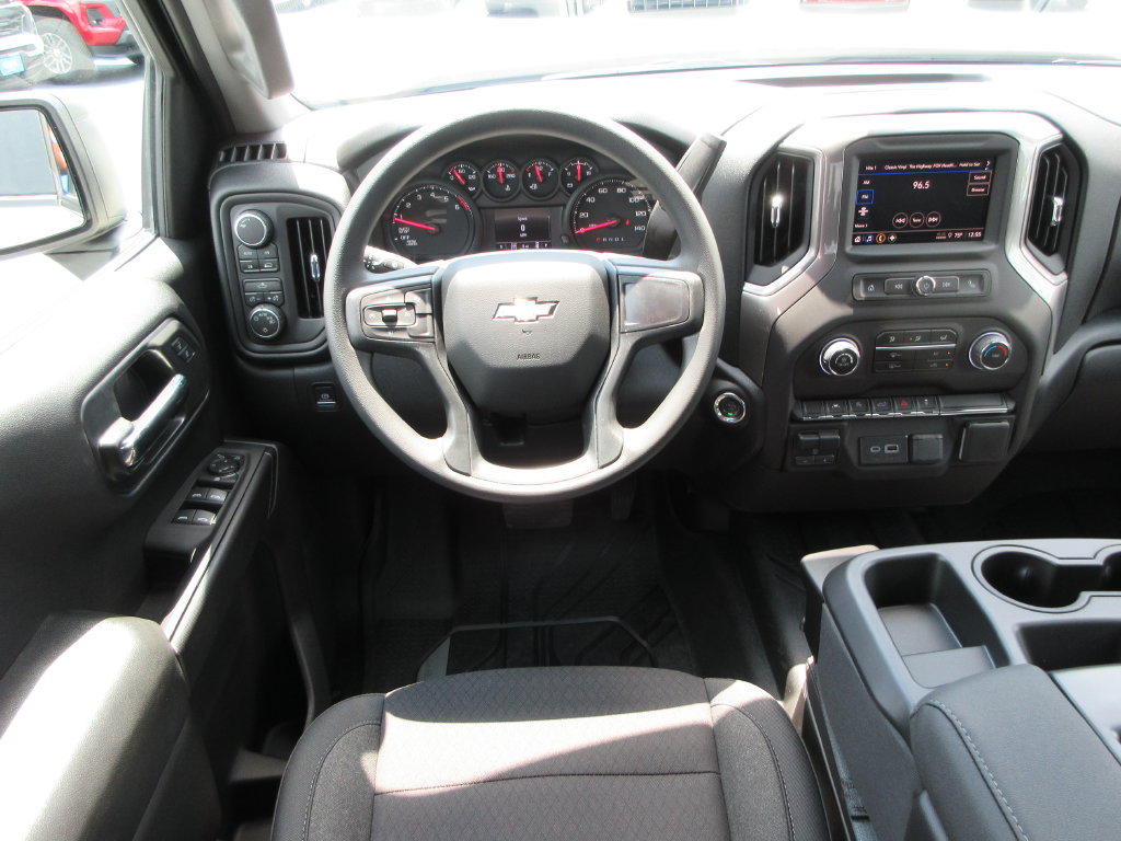 New 2026 Chevrolet Silverado 1500 Custom w/ Turbomax Blackout Package AWD/4WD image 15