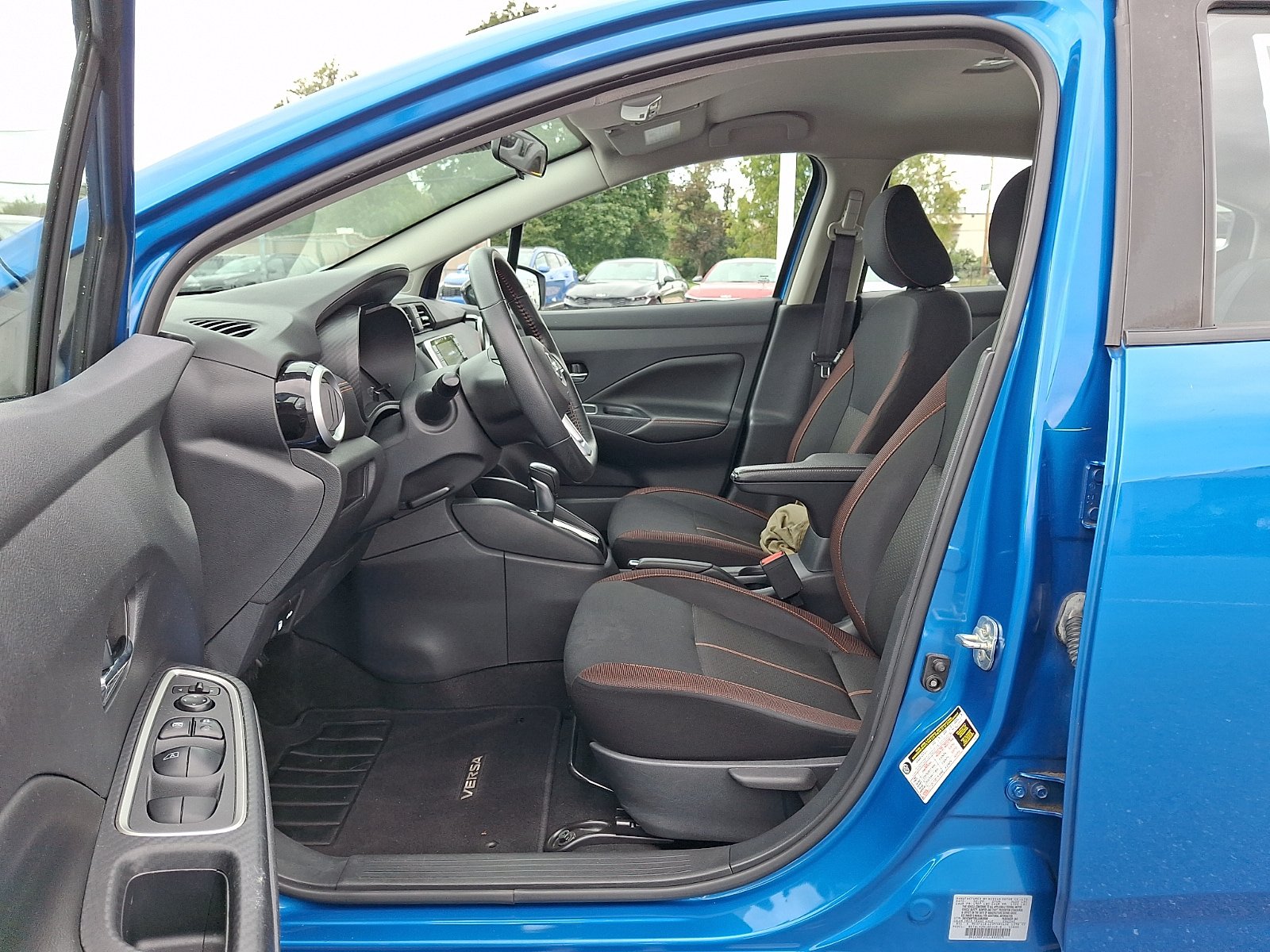 Used 2020 Nissan Versa SR w/ Convenience Package FWD image 15