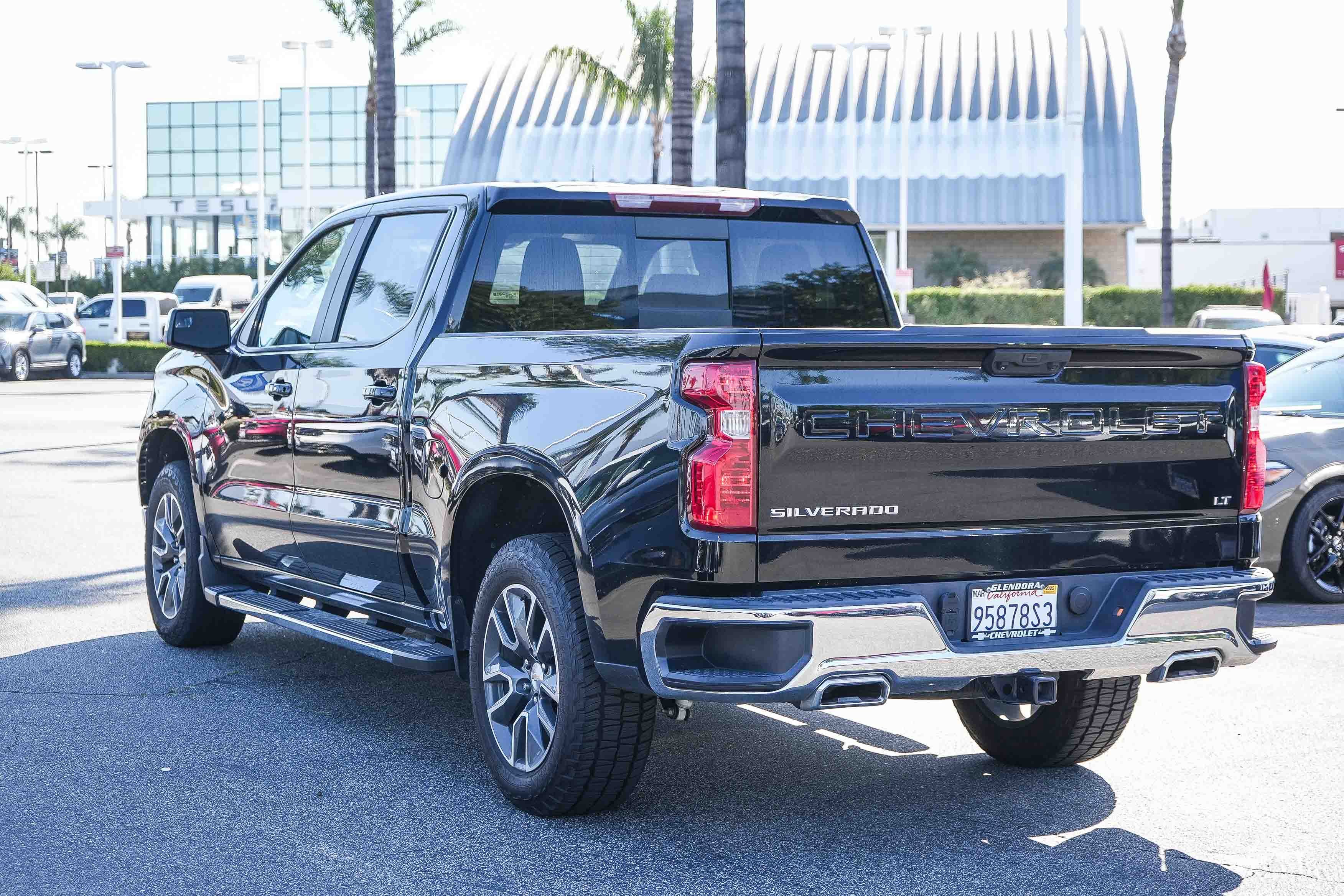 Used 2022 Chevrolet Silverado 1500 LT AWD/4WD image 9