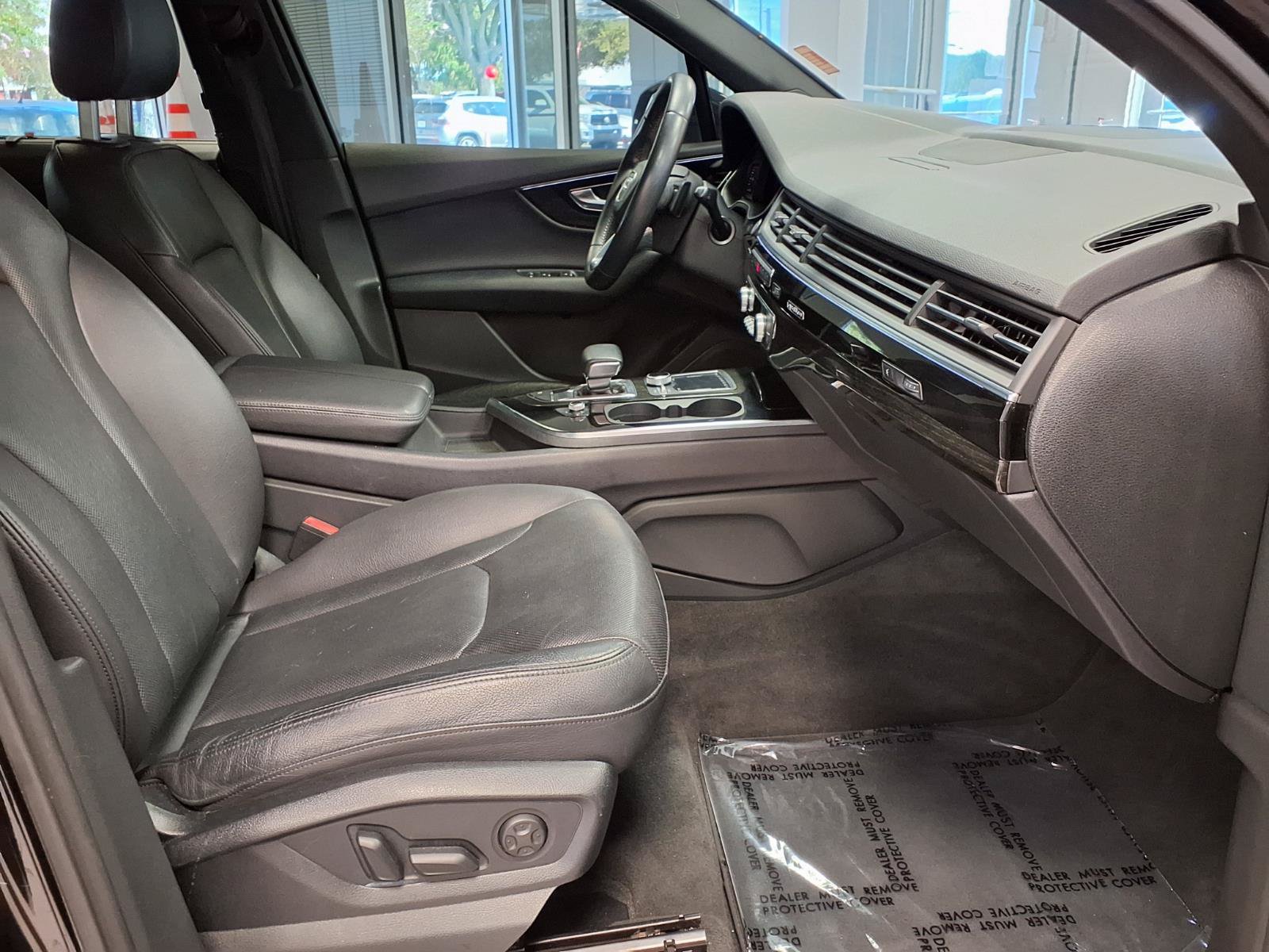 Used 2019 Audi Q7 3.0T Premium Plus w/ Premium Plus Package AWD/4WD image 10