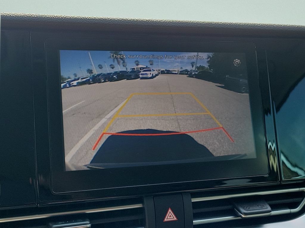 Used 2022 Kia Niro EX FWD image 18