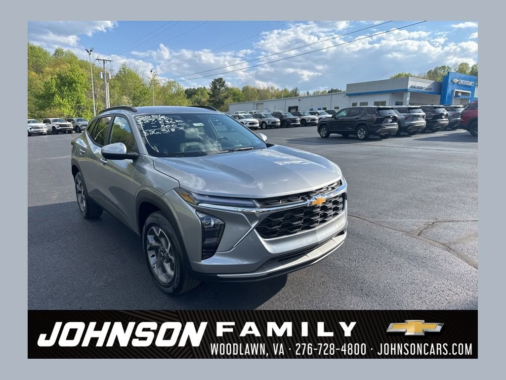 New 2026 Chevrolet Trax LT FWD image 1